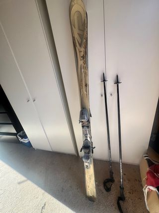 Esquís y bastones