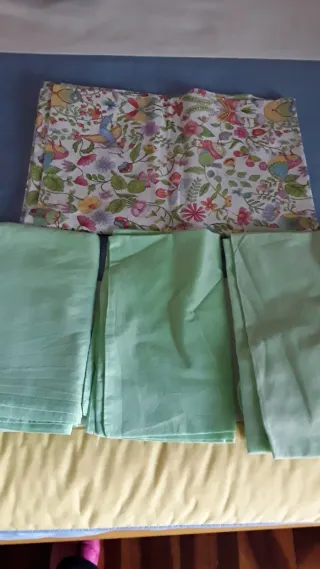 Juego sábanas cuna estampado floral