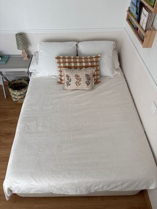 Cama IKEA 135cm con colchón viscoelástico