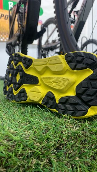 Zapatilla Hoka Challenger 7