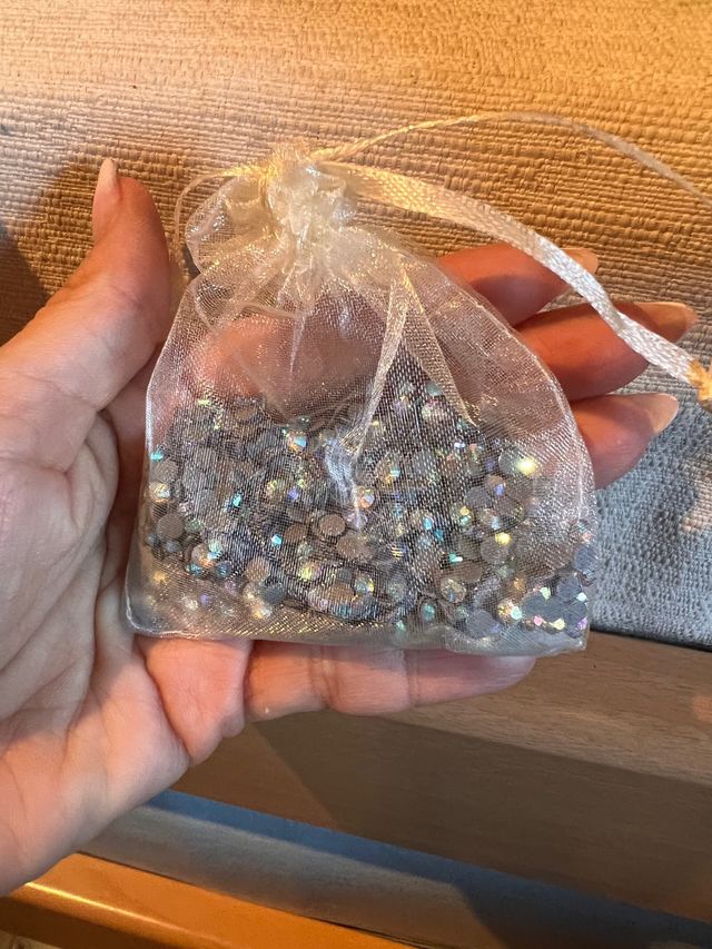 Brillantes para decoración de ropa