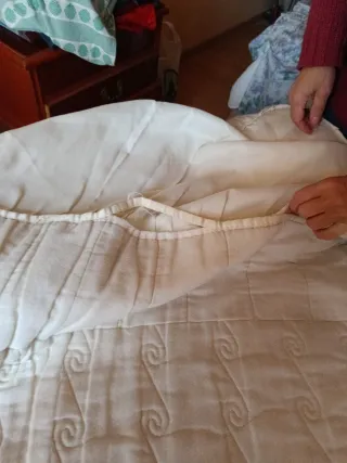 Edredón floral rosa y azul