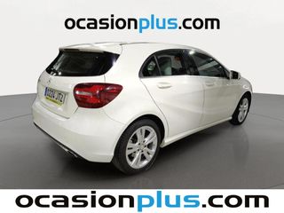 Mercedes-Benz Clase A 180 Urban 90 kW (122 CV)
