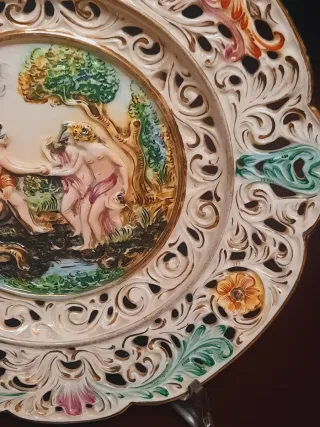 Piatto Capodimonte Porcellana Decorato Parete