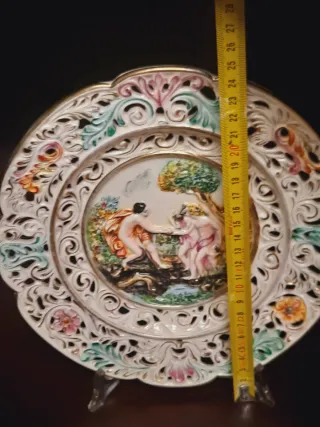 Piatto Capodimonte Porcellana Decorato Parete