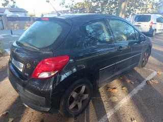 Peugeot 207 2011