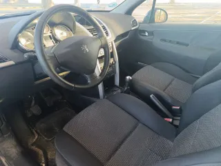 Peugeot 207 2011