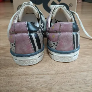 Zapatillas DOGO Piel Vegana Sin Estrenar