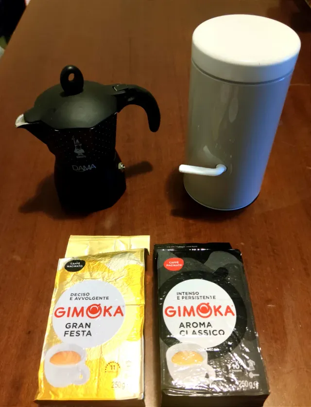 Set moka Bialetti Dama nera 3 tz + dosacaffè + caf