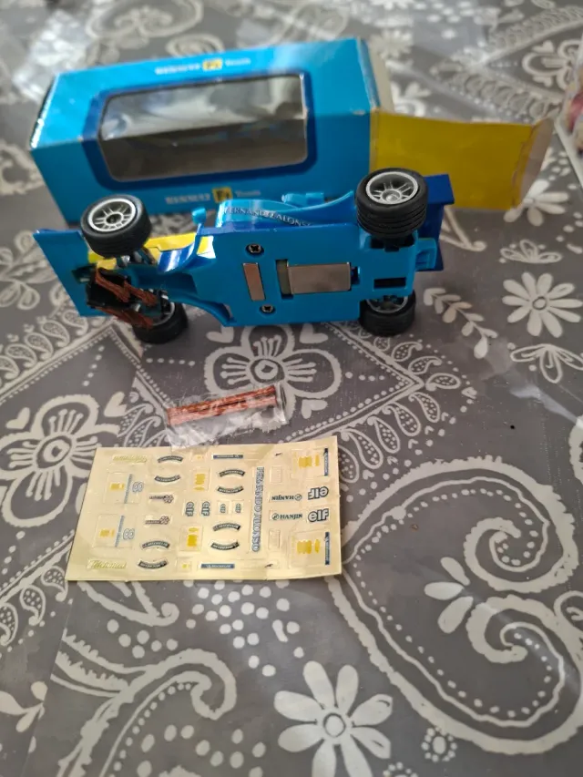 Coche Renault F1 Team Scalextric