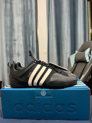 Adidas Ballerina Bad Bunny Negro Blanco