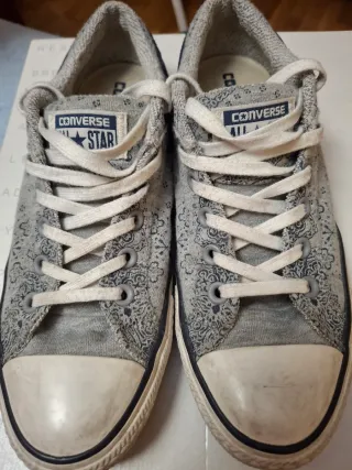 Deportivas Converse Estampadas Gris y Azul