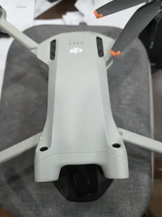 Dron DJI Mini 3 Pro con mando RC 2 Fly More