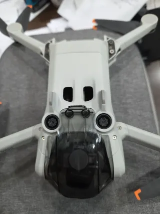 Dron DJI Mini 3 Pro con mando RC 2 Fly More