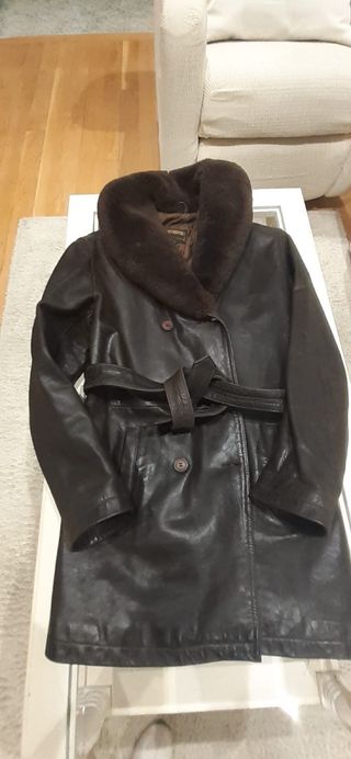 Abrigo de piel marrón