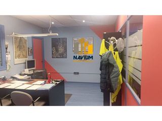 Nave industrial en venta en El Barral Ferial en Coslada