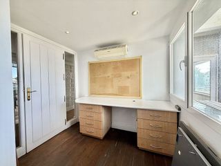 Oficina en venta en Puerto Banús en Marbella