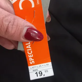 Gonna nera elegante curvy taglia 56