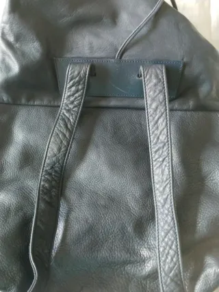 Bolso Mochila Toats Beige y Negro