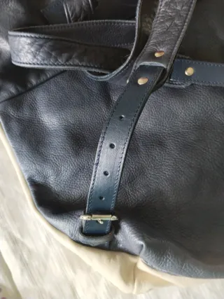 Bolso Mochila Toats Beige y Negro