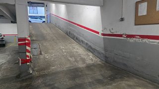 Garaje en venta en Zona Mercat en Rubí