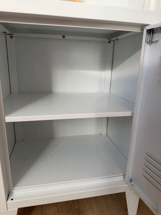 Comodino in acciaio bianco 40x30x58