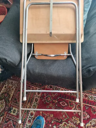 Pupitre infantil con mapa de España vintage