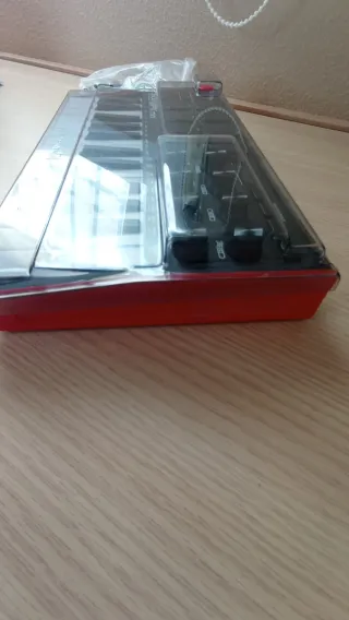 AKAI MPK Mini – Controlador MIDI con protección