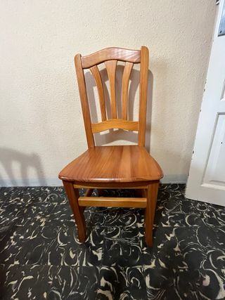 Muebles de comedor de madera. LOTE