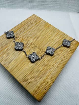 Pulsera trébol circonitas plata