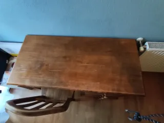 Escritorio y silla madera maciza