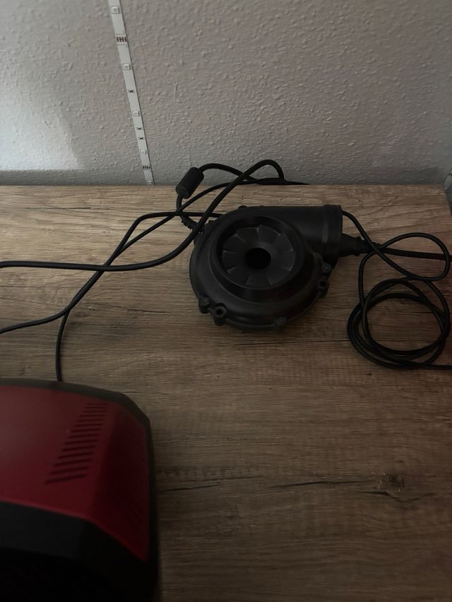 Volante y Pedales Thrustmaster TS-XW