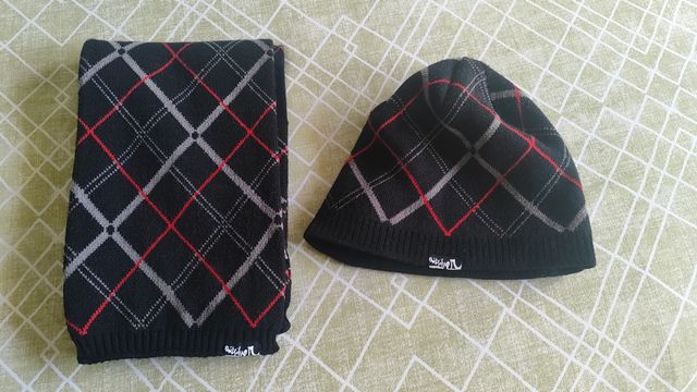 Gorro y bufanda Quiksilver argyle