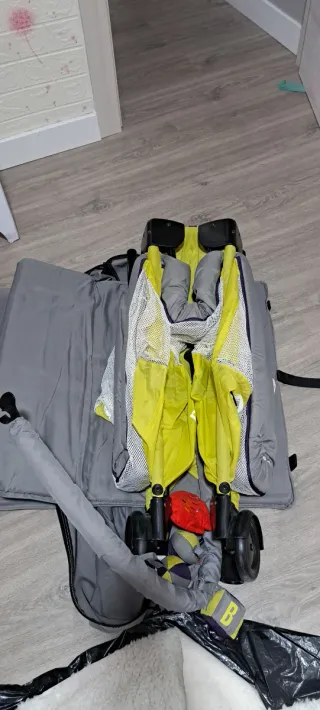 Cuna de viaje plegable