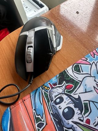 Logitech G502 HERO Ratón Gaming Negro