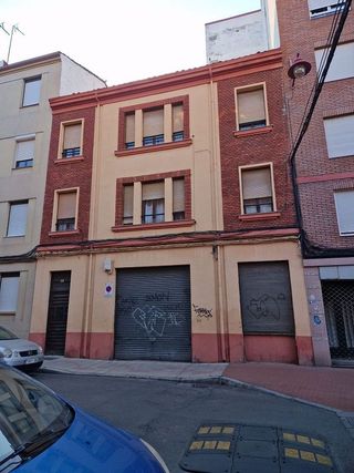 Garaje en venta en La Chantría - La Lastra en León