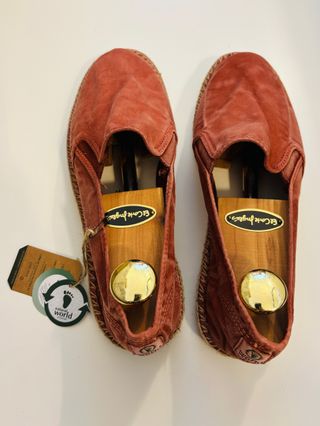 Alpargatas Natural World Slip On rojas 43 new