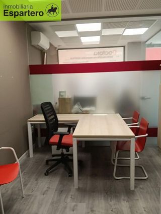 Oficina en alquiler en Portillejo - Valdegastea en Logroño