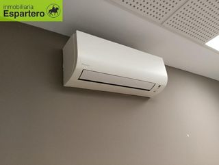 Oficina en alquiler en Portillejo - Valdegastea en Logroño