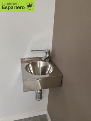 Oficina en alquiler en Portillejo - Valdegastea en Logroño