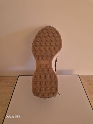 Zapatillas Carmela Mujer Marrón y Dorado