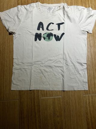 Camiseta blanca de manga corta