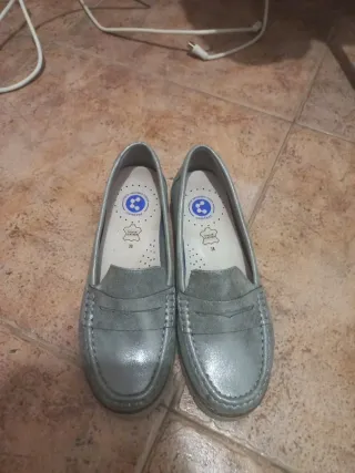 Mocasines plateados talla 38