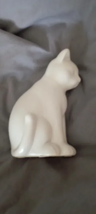 Figura gato cerámica blanca