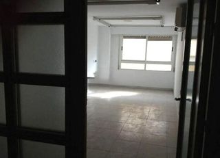 Oficina en venta en Los Ángeles en Alicante