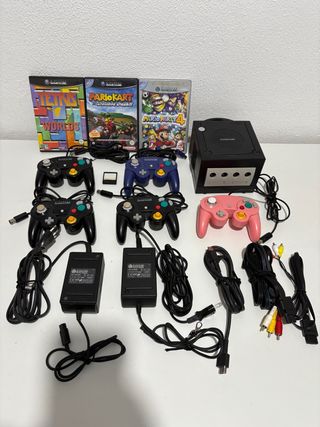 Consola Game Cube + Mario Kart + 4 Mandos