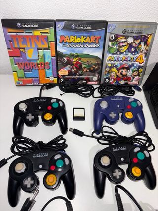 Consola Game Cube + Mario Kart + 4 Mandos