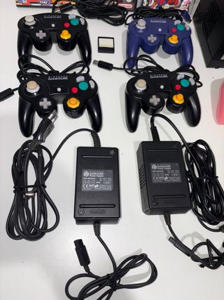 Consola Game Cube + Mario Kart + 4 Mandos