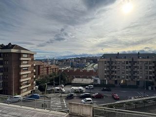 Piso en alquiler en Valdenoja - La Pereda en Santander