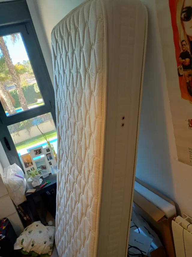 Colchón individual 1,50x1,90 sin manchas